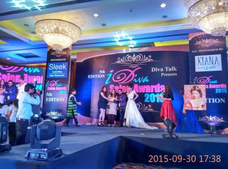 Bridal Makeup Artist & Celebrity Artist Abhishek Kheterpal Achieved Idiva Award